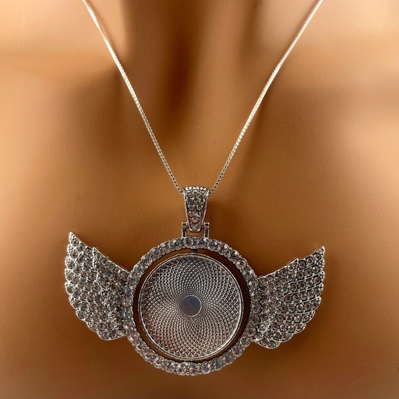 Angel wing picture pendant, vvs Spinning two sided picture charm memory pendant - Picture 1 of 4